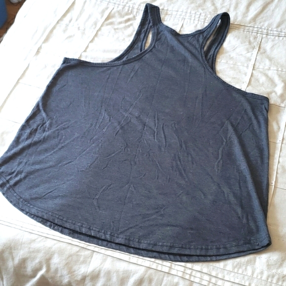 🌷SAUNTERVILLE - Heather Navy Arrow Heart Racetrack Tank - 2XL - Picture 6 of 6